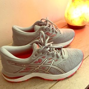 Asics shoes Athletic shoes
